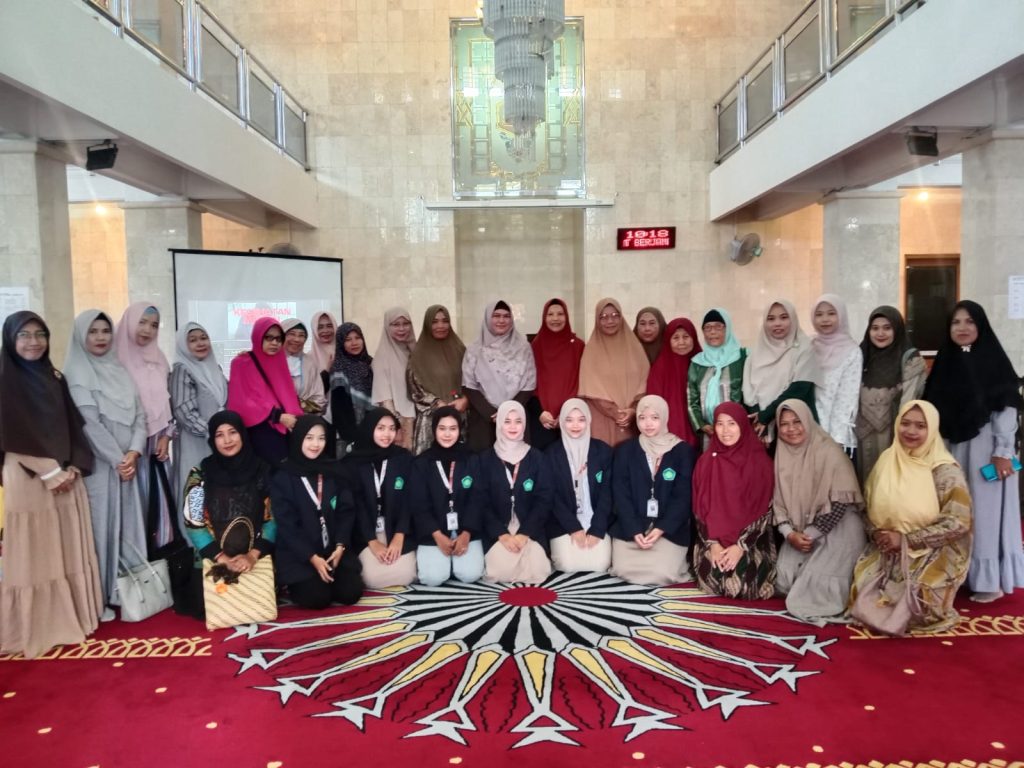 Literasi Digital di Masjid Nailun Hamam, Bekal Remaja Putri dan Ibu-Ibu Hadapi Dampak Media Sosial